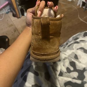 neumal uggs |Tan